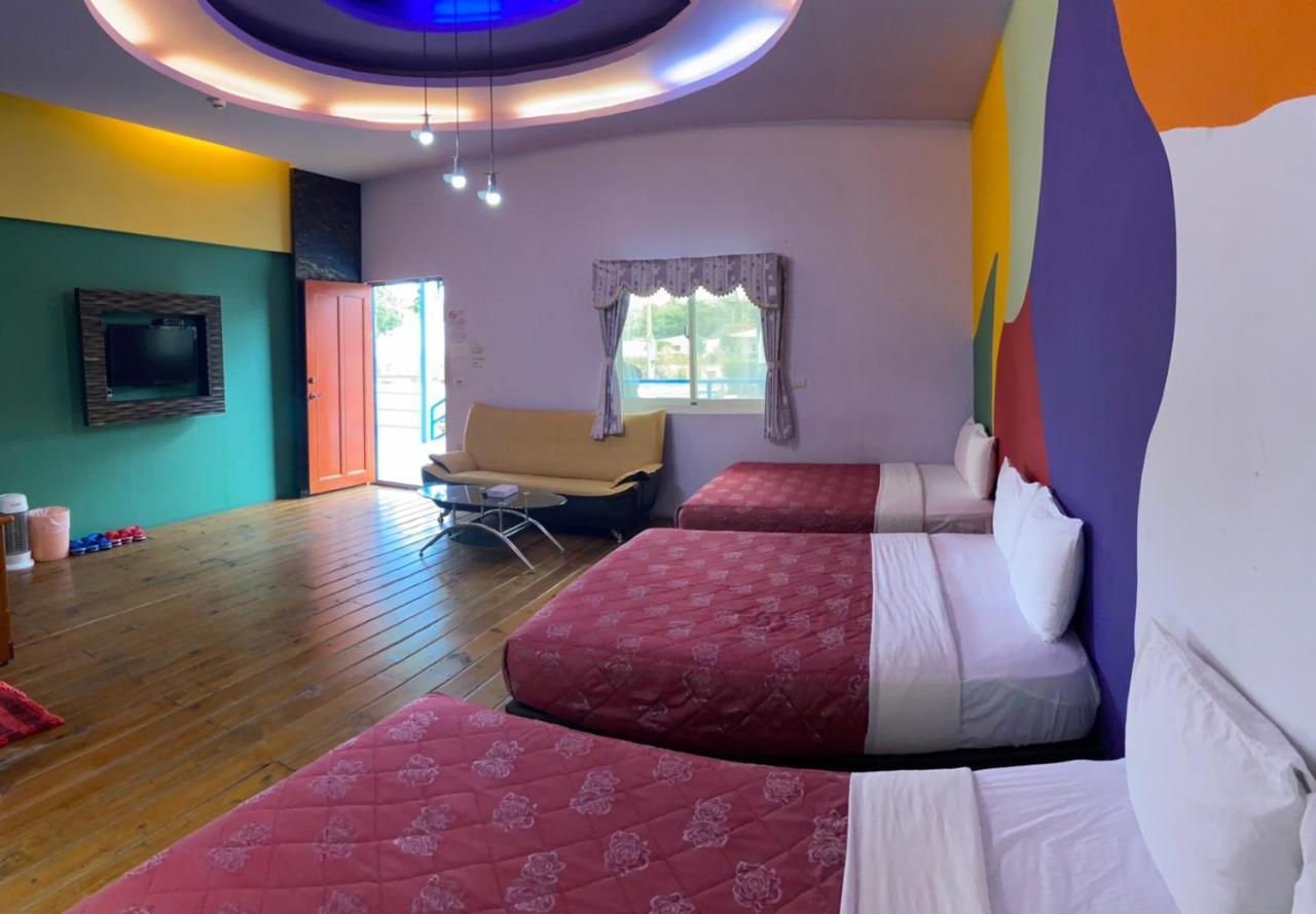 J Lin Hostel Кендин Екстериор снимка