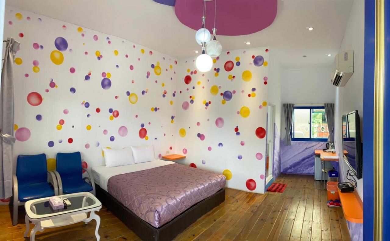 J Lin Hostel Кендин Екстериор снимка