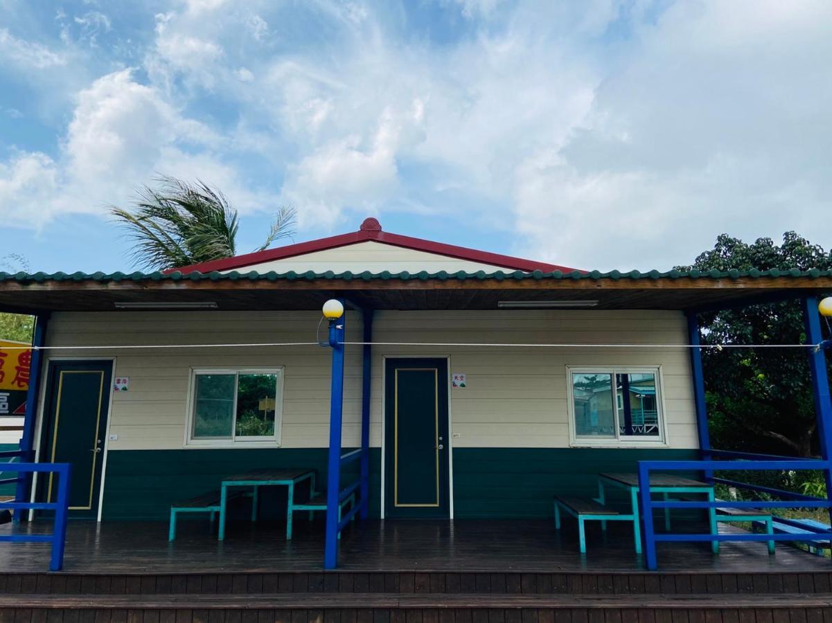 J Lin Hostel Кендин Екстериор снимка
