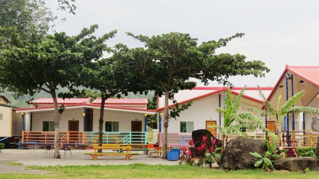 J Lin Hostel Кендин Екстериор снимка